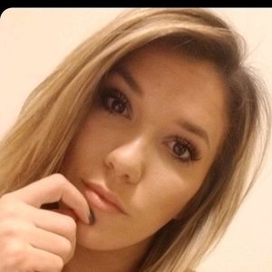 Meet your Posher, Breanne